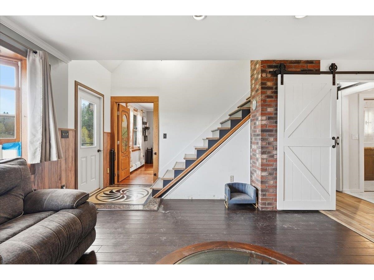 33 Valley View Road