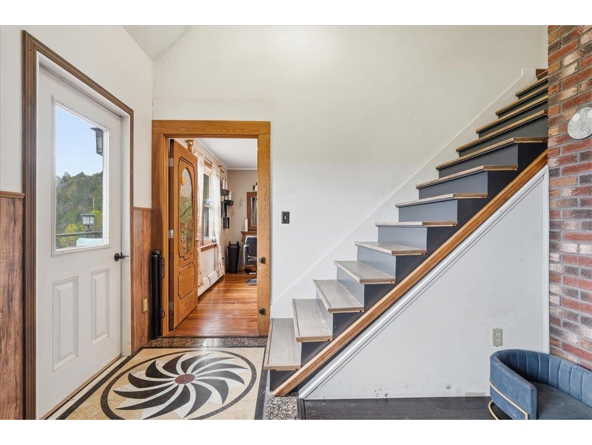 33 Valley View Road