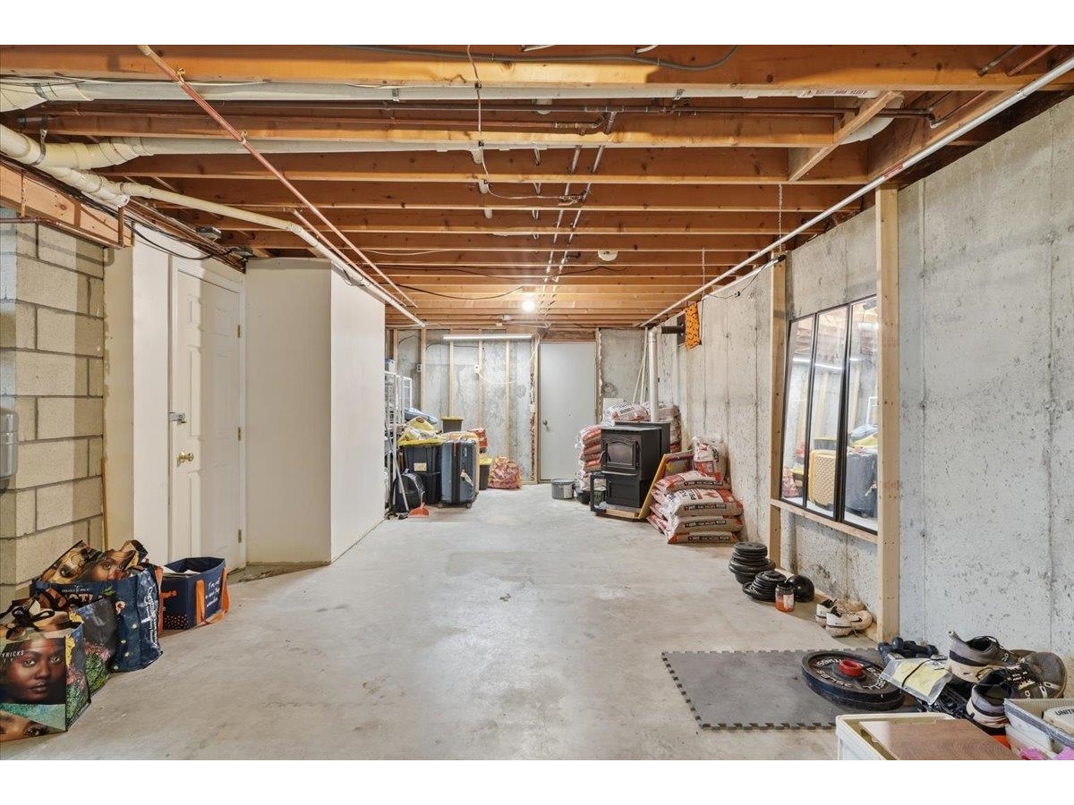 33 Valley View Road