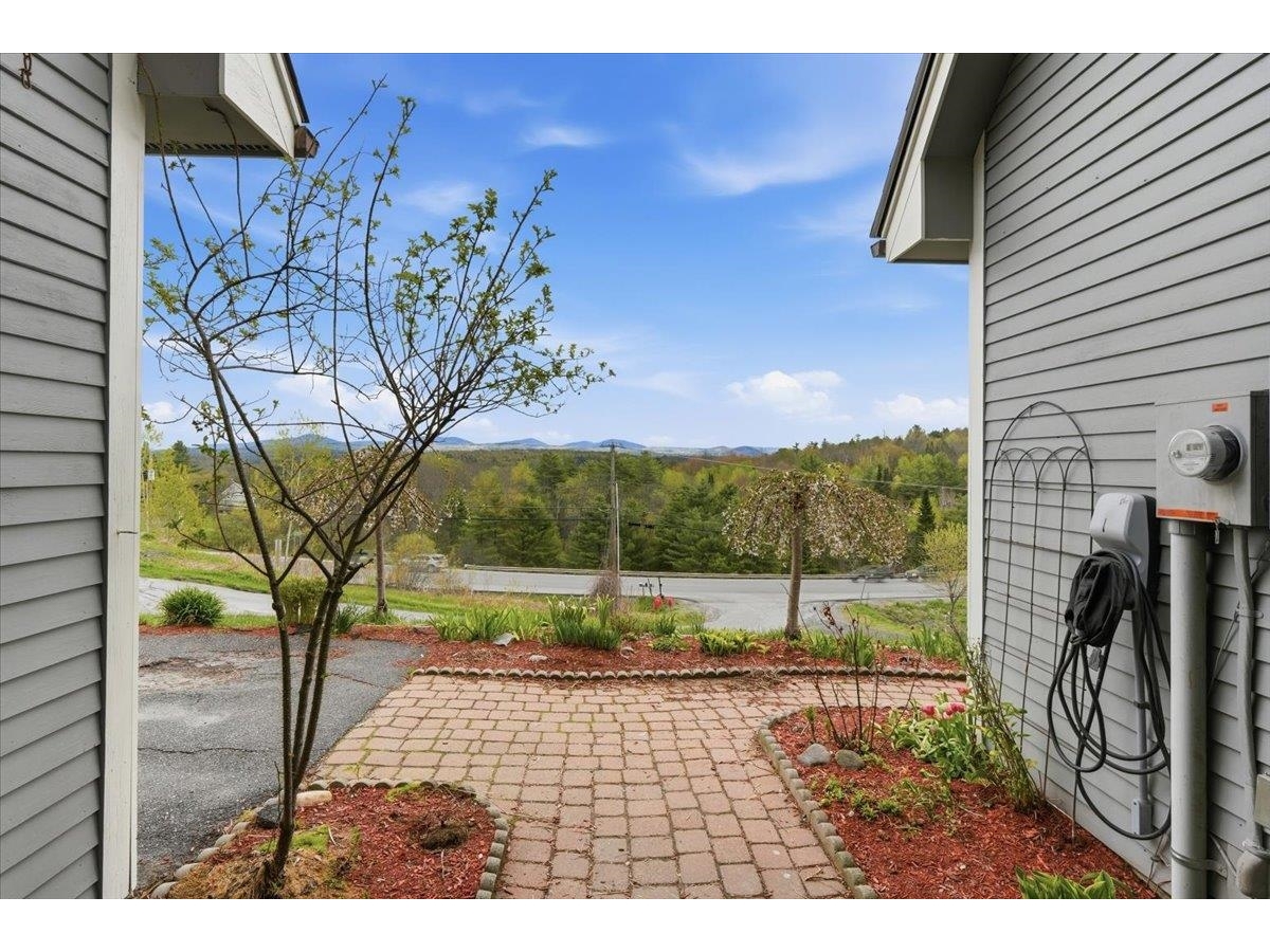 33 Valley View Road