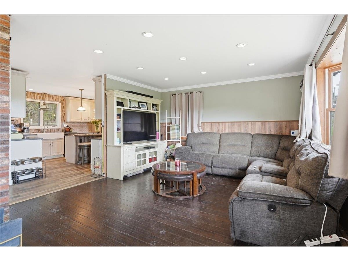 33 Valley View Road