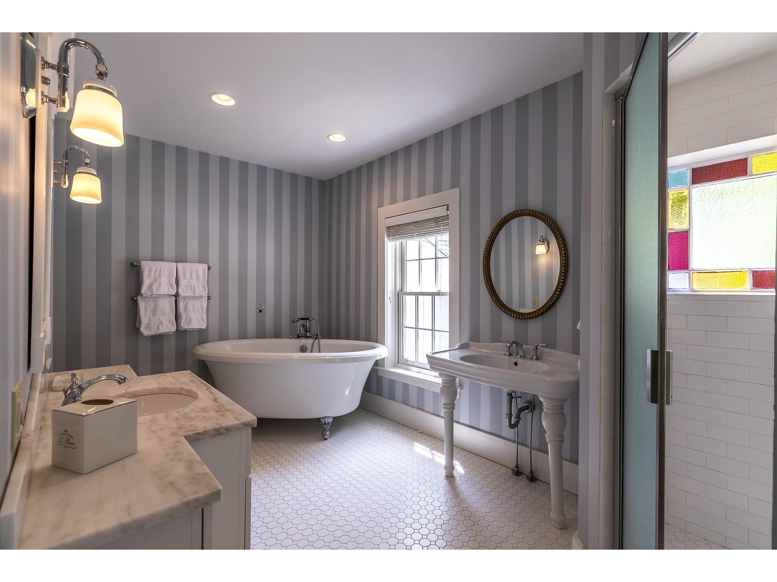 Primary bath