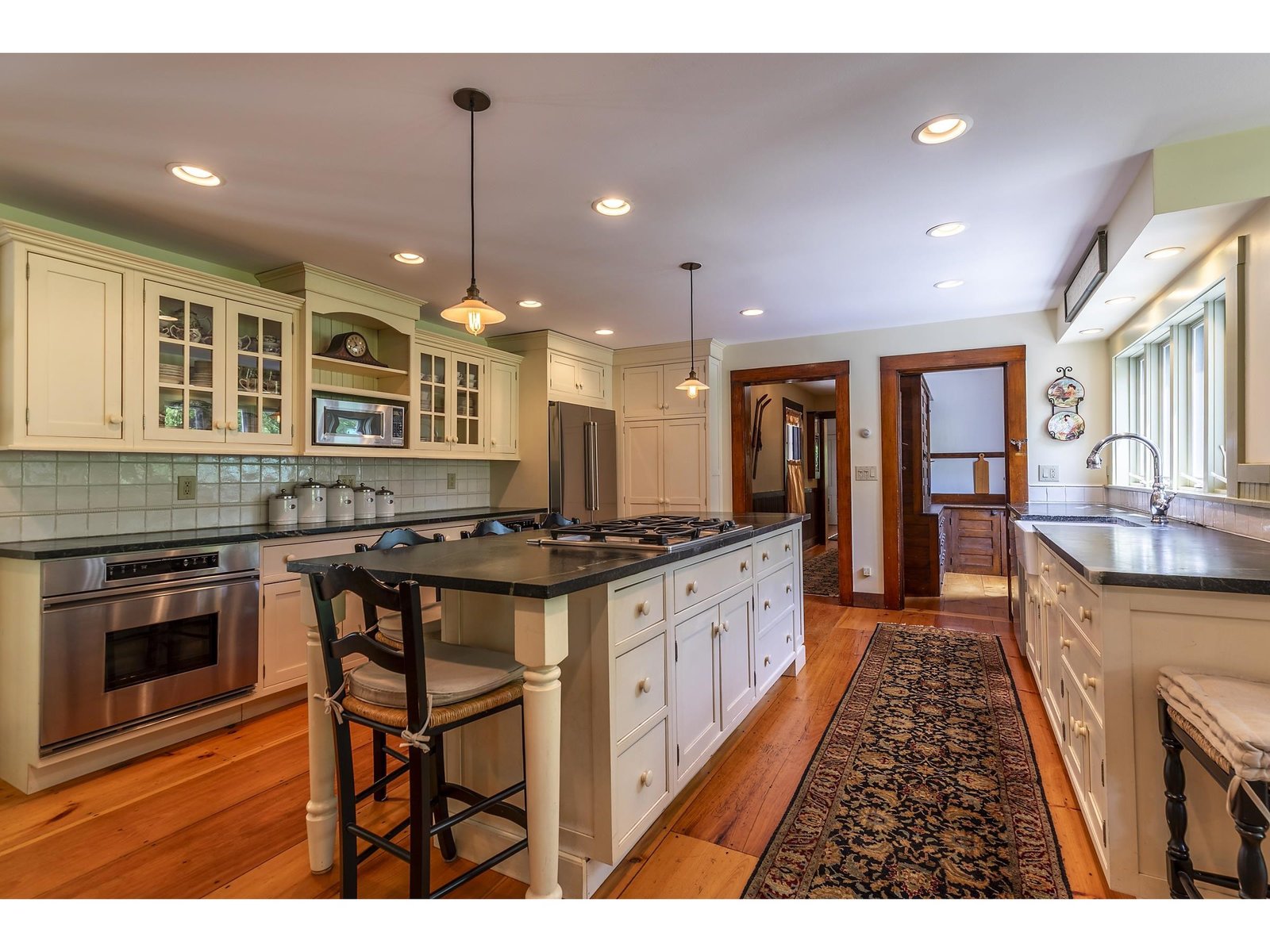 Kitchen work zone