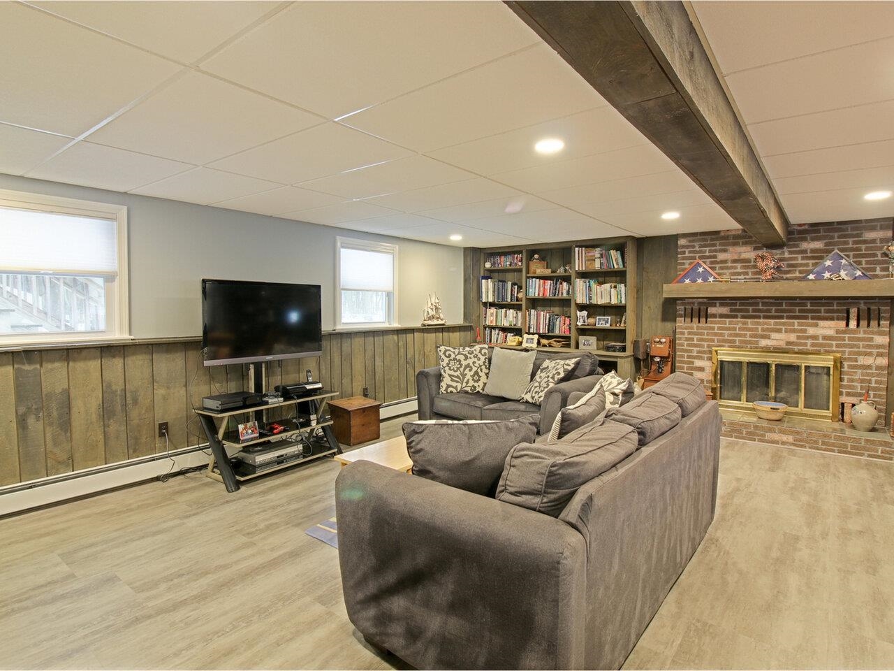 332 Bluebird Drive