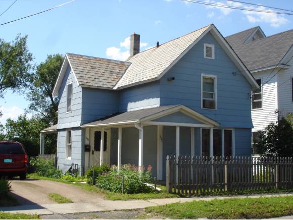 332 Manhattan Dr