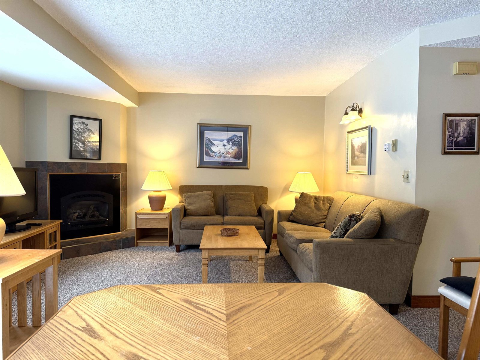 334 Slopeside Road, Unit 4002
