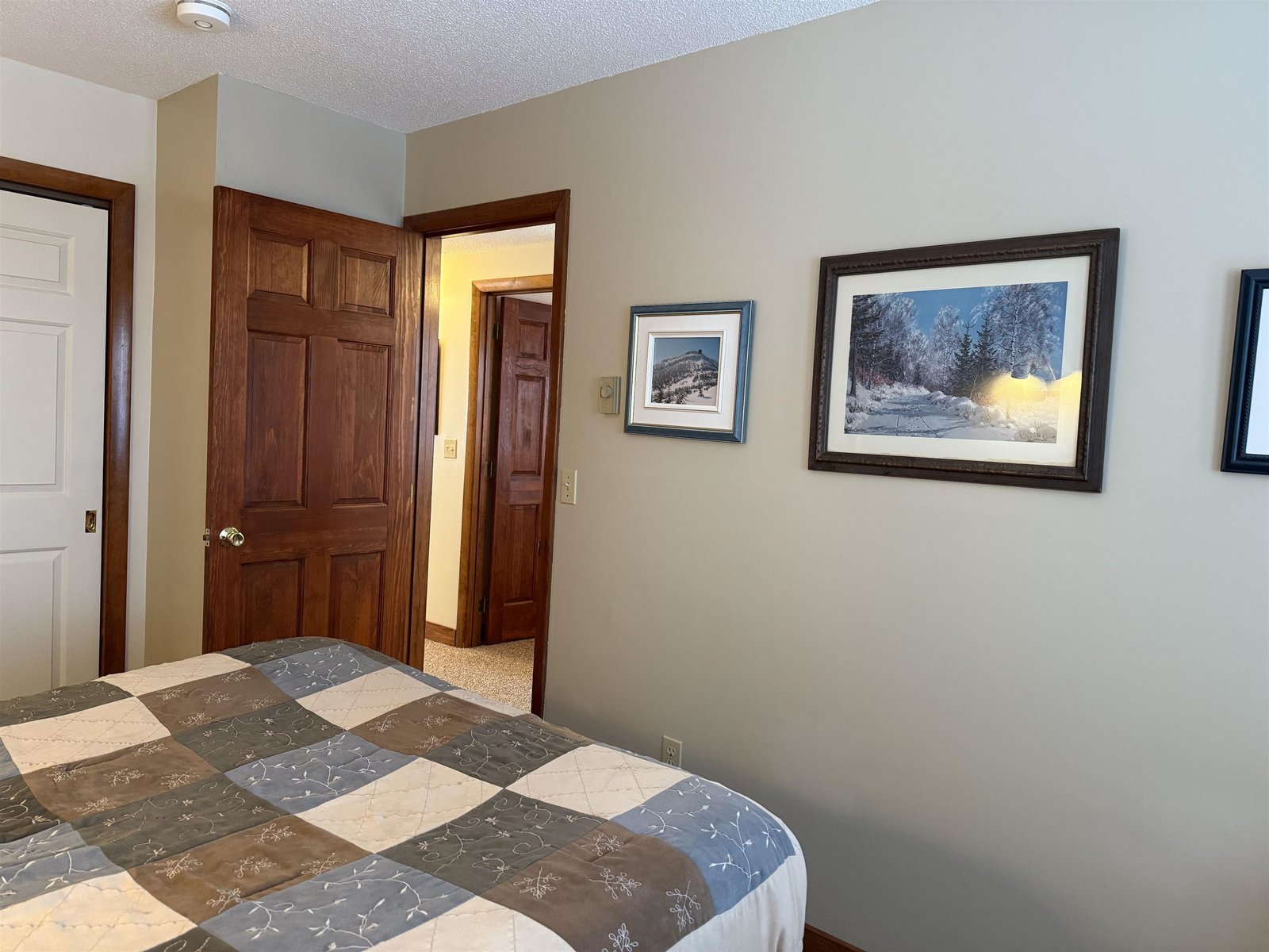 334 Slopeside Road, Unit 4002