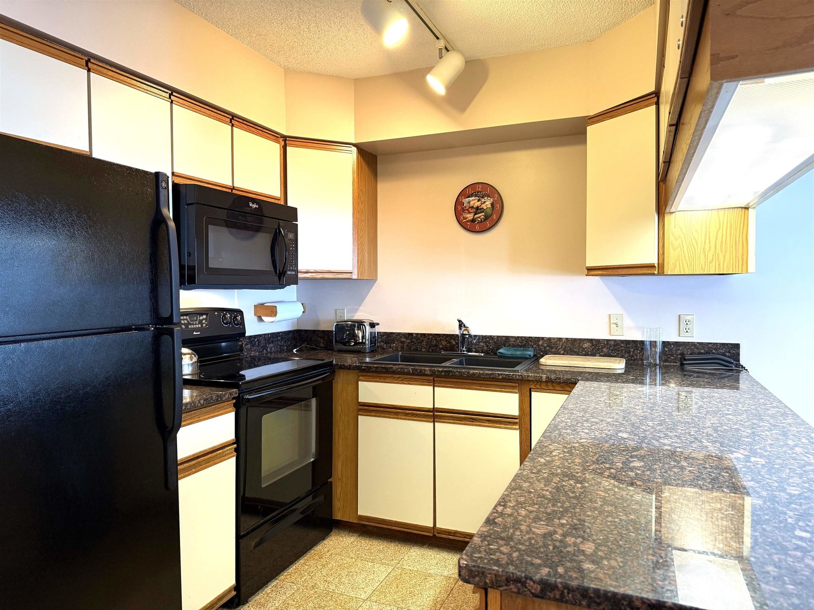 334 Slopeside Road, Unit 4002