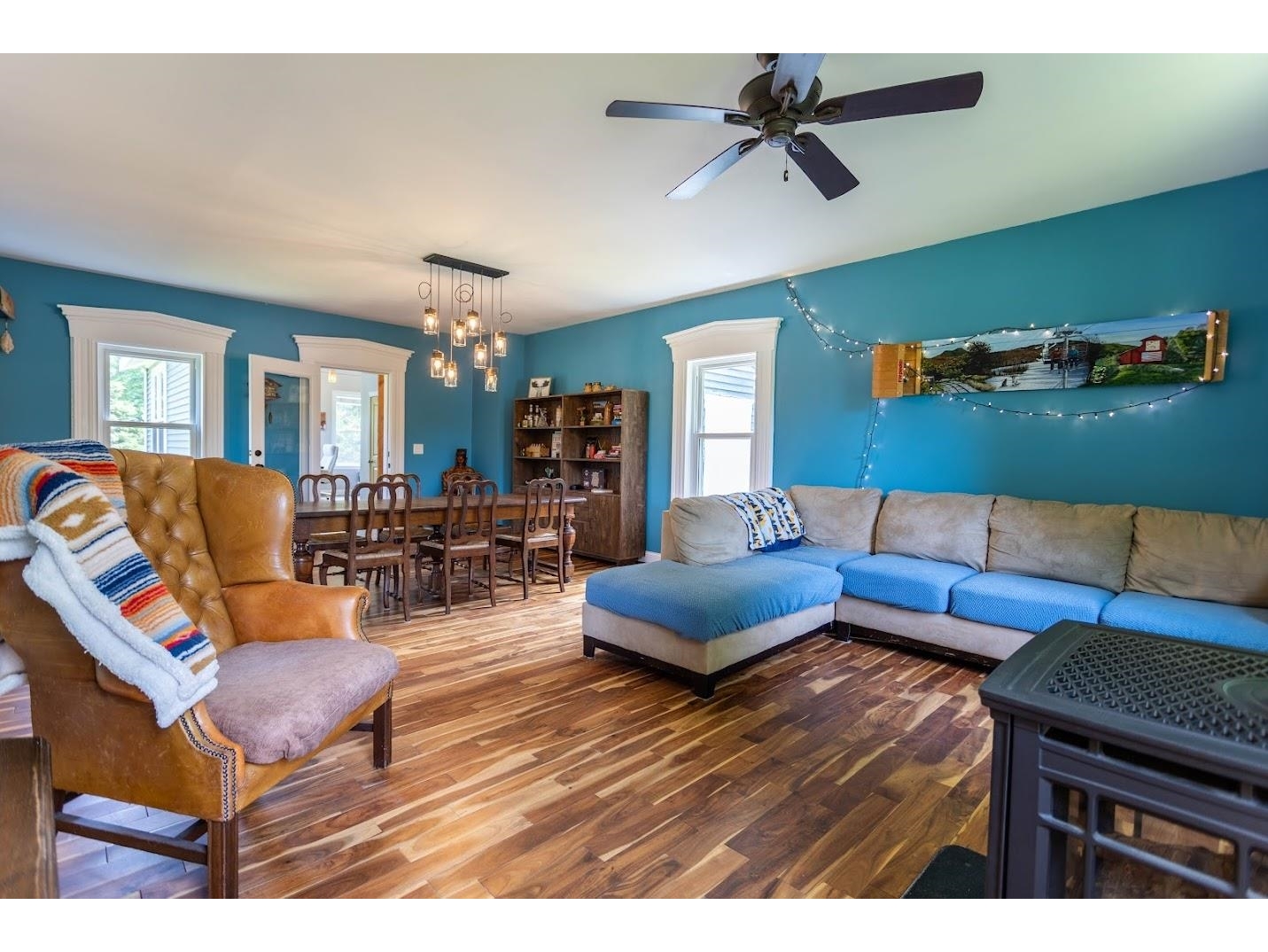 Living room area with Gas Stove