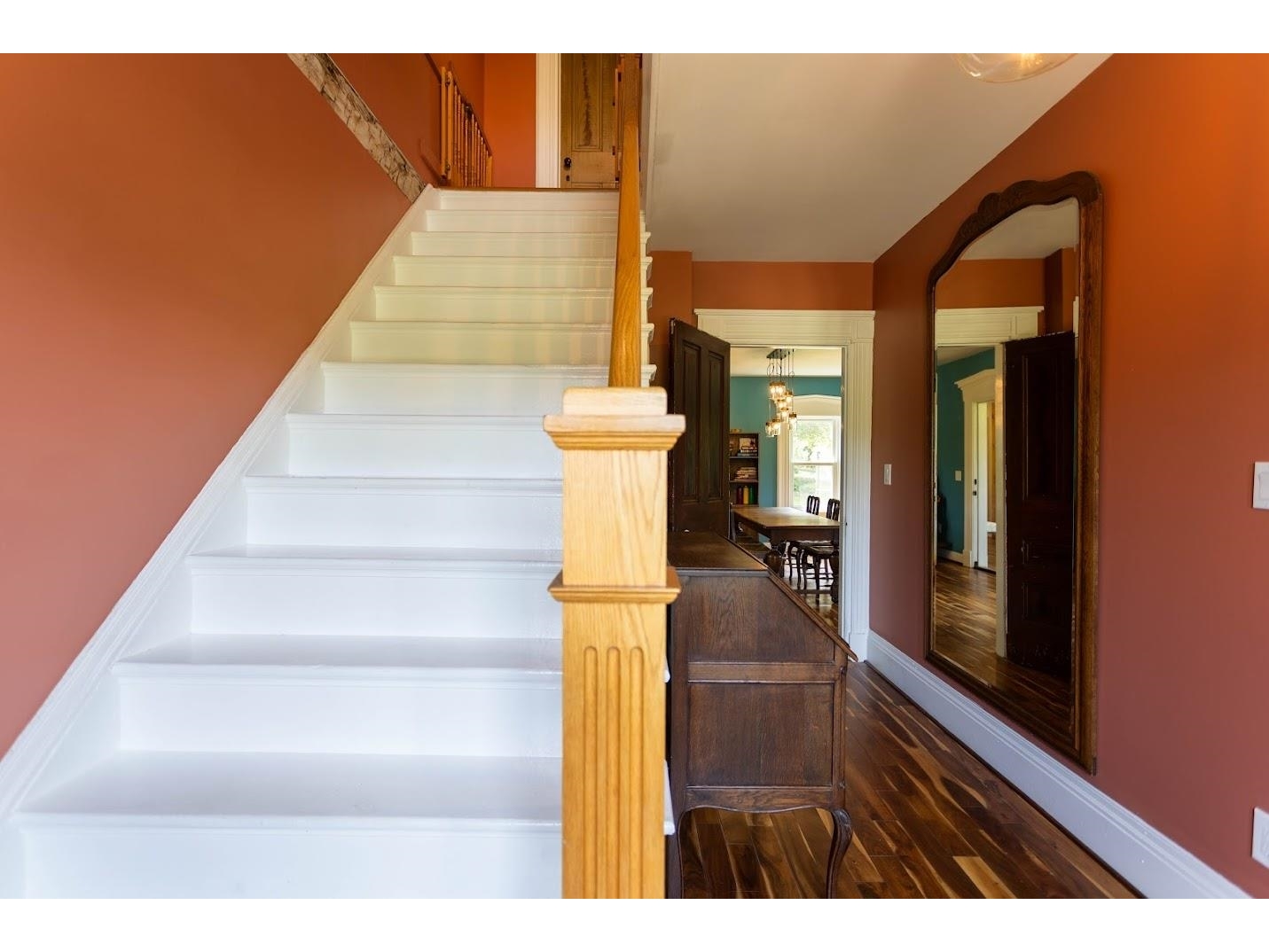 Wide stairway & hallway