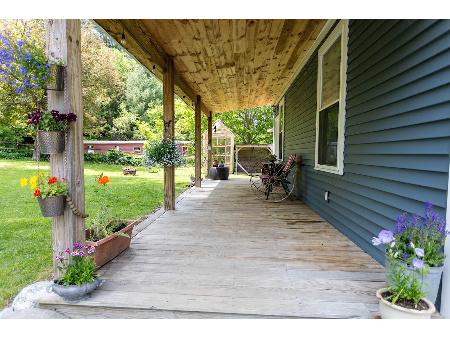 3358 Cochran Road