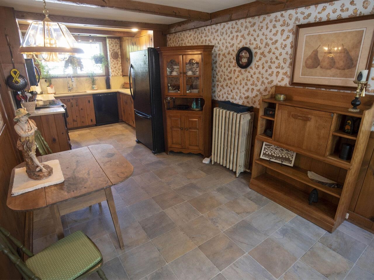 Eat in Kitchen