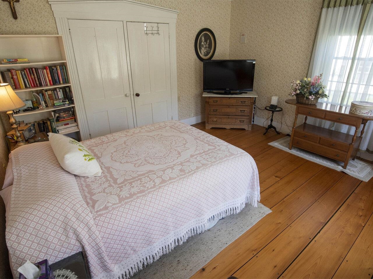 336 Elm Street