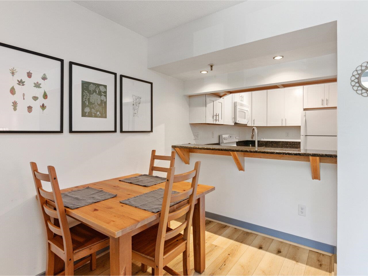 337 College Street, Unit 5