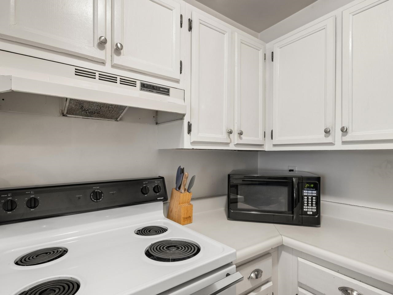 337 College Street, Unit 6