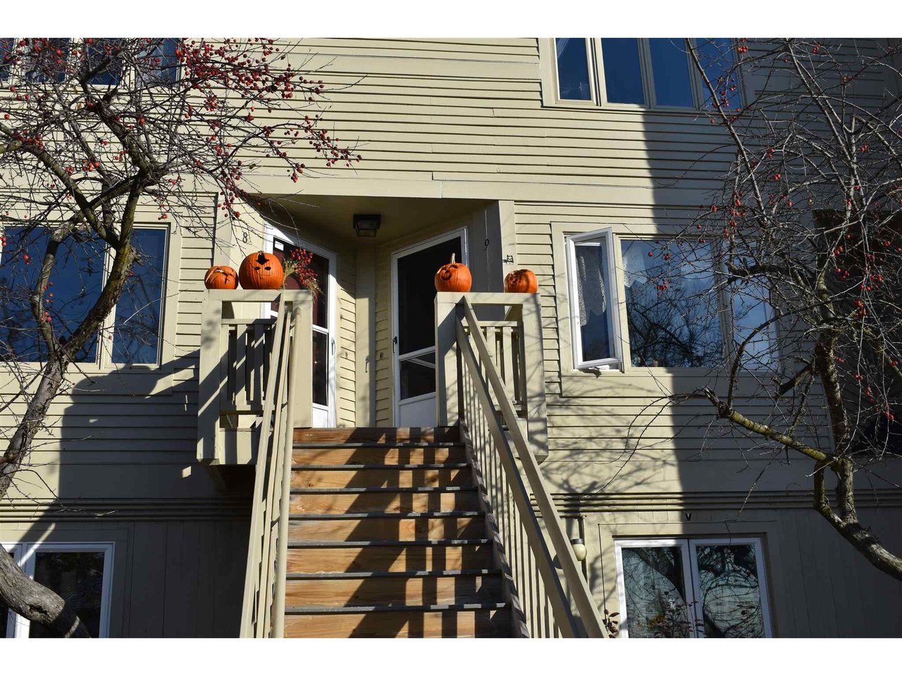 337 College Street, Unit 9