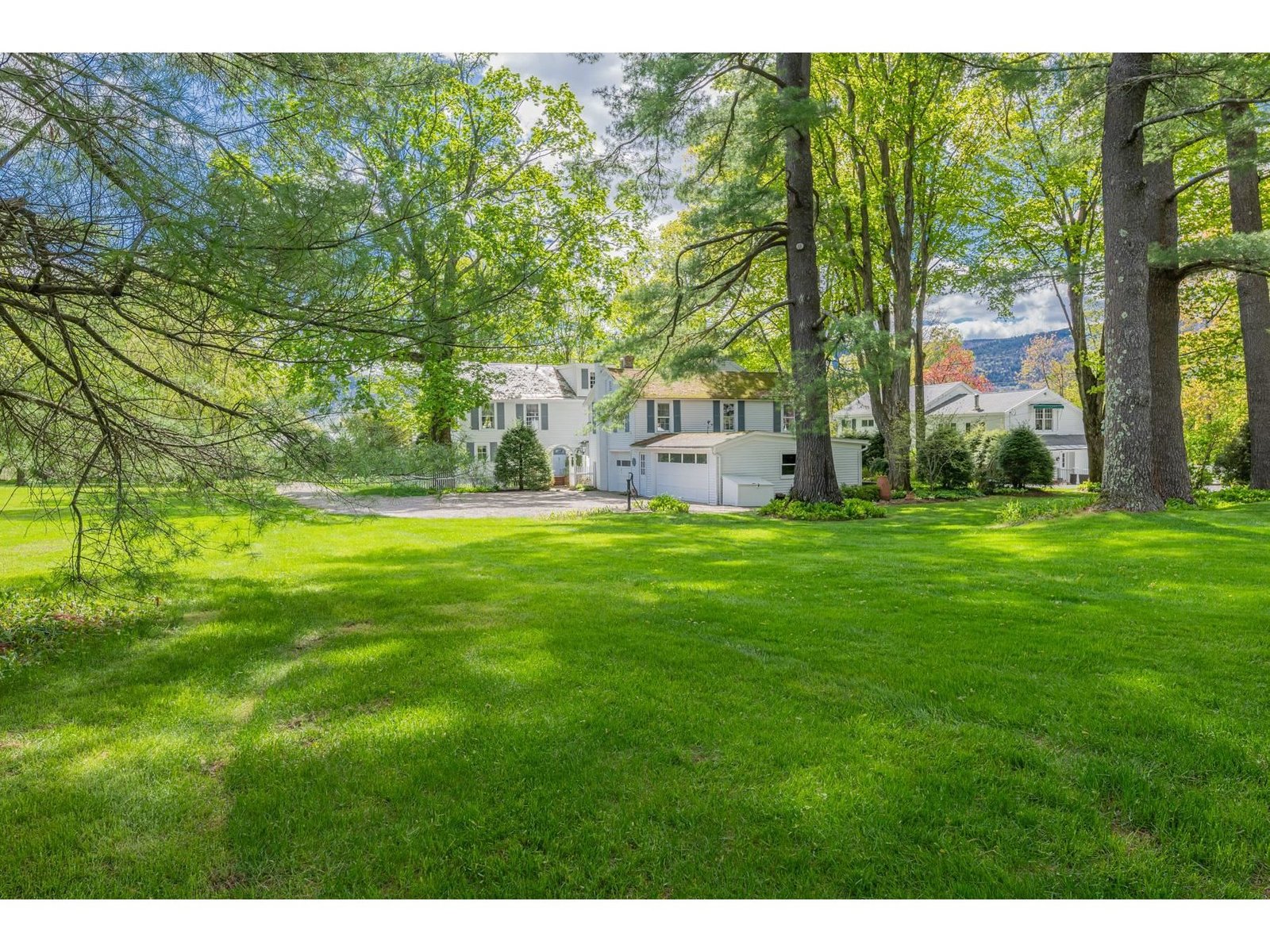 3373 Main Street
