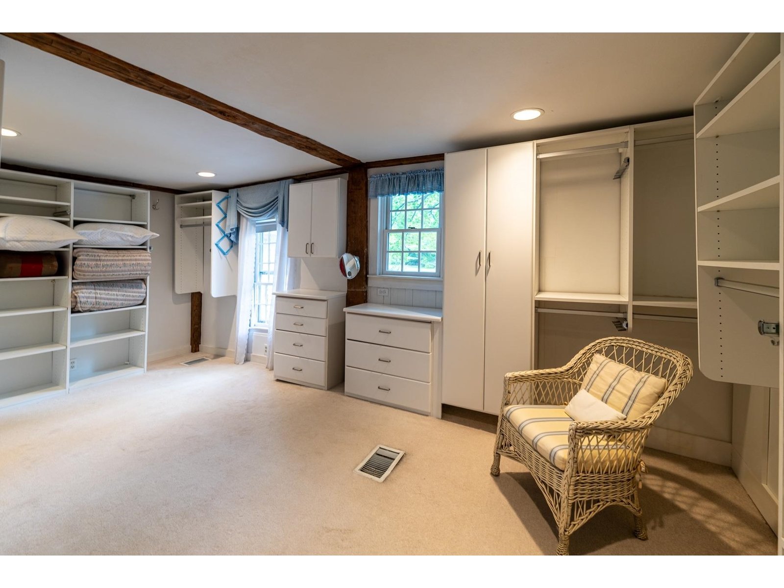 3373 Main Street