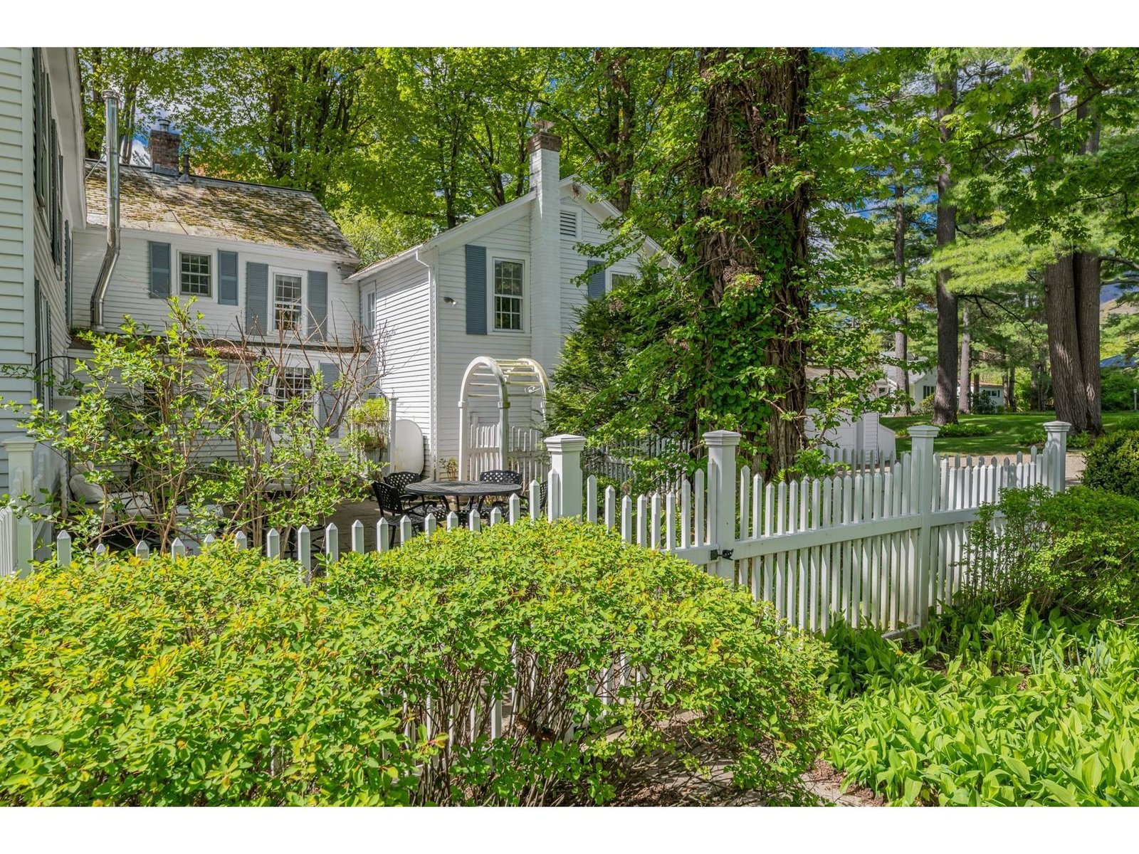 3373 Main Street