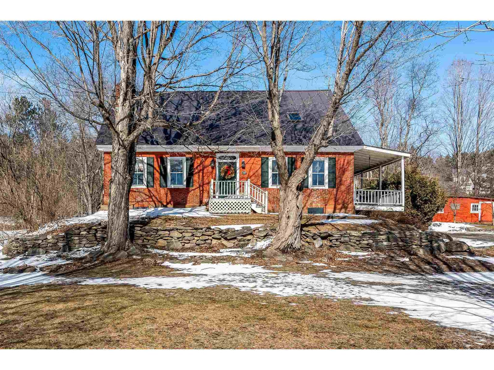 3376 Mountain Road