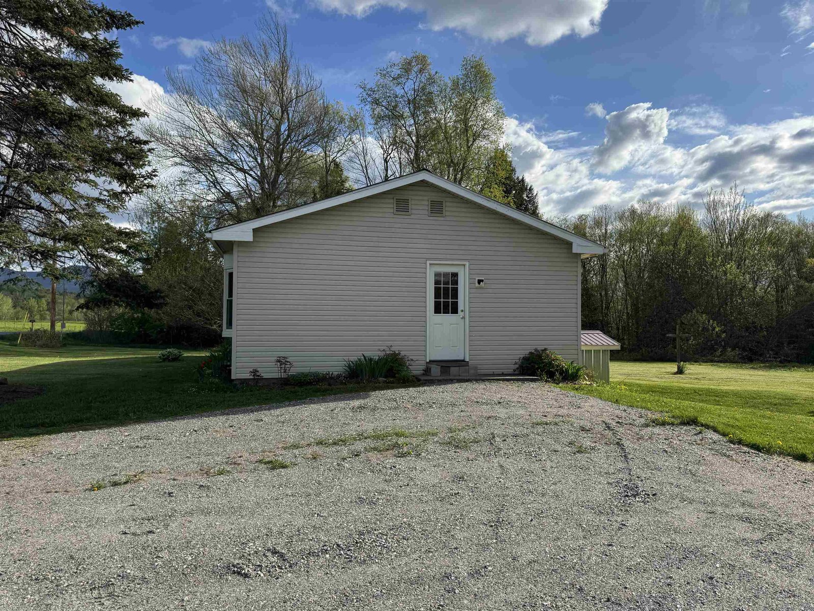 3382 Randolph Road, Morristown