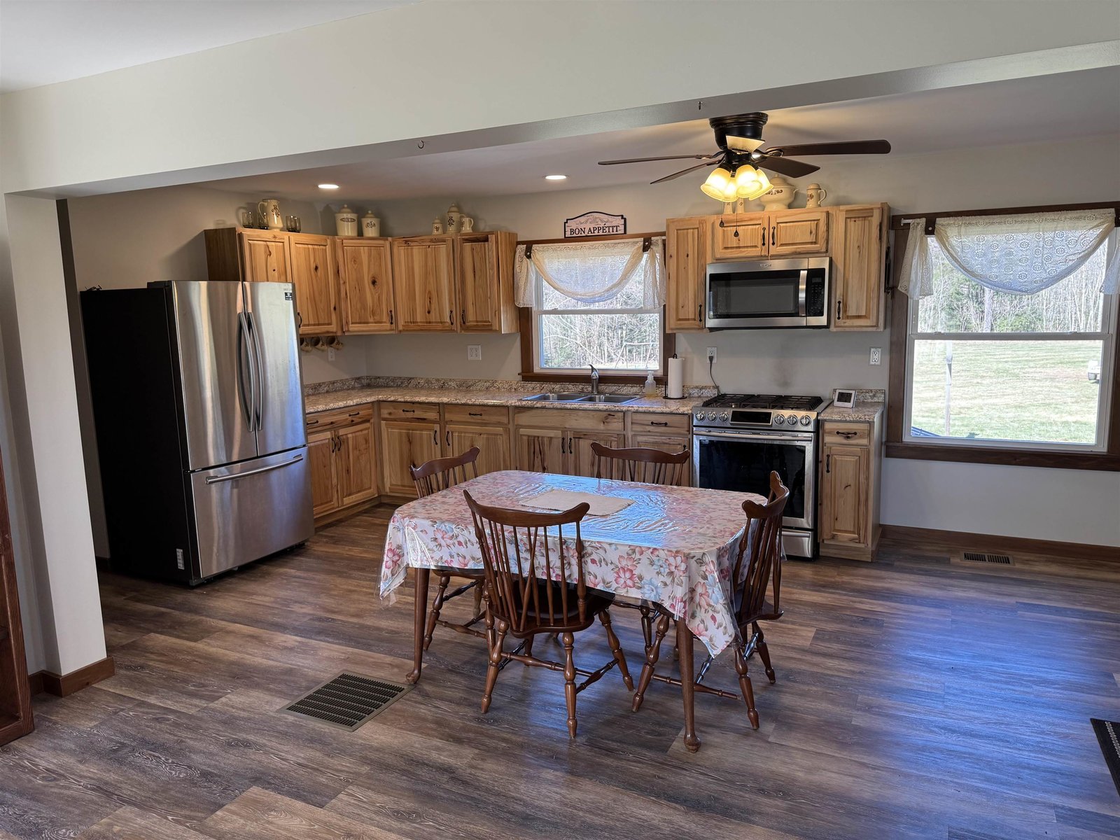 3382 Randolph Road