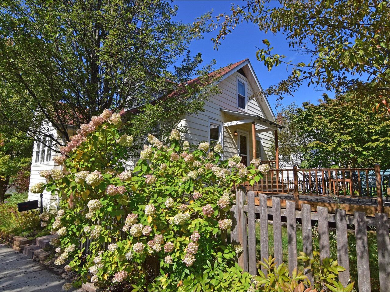 34 Hoover Street