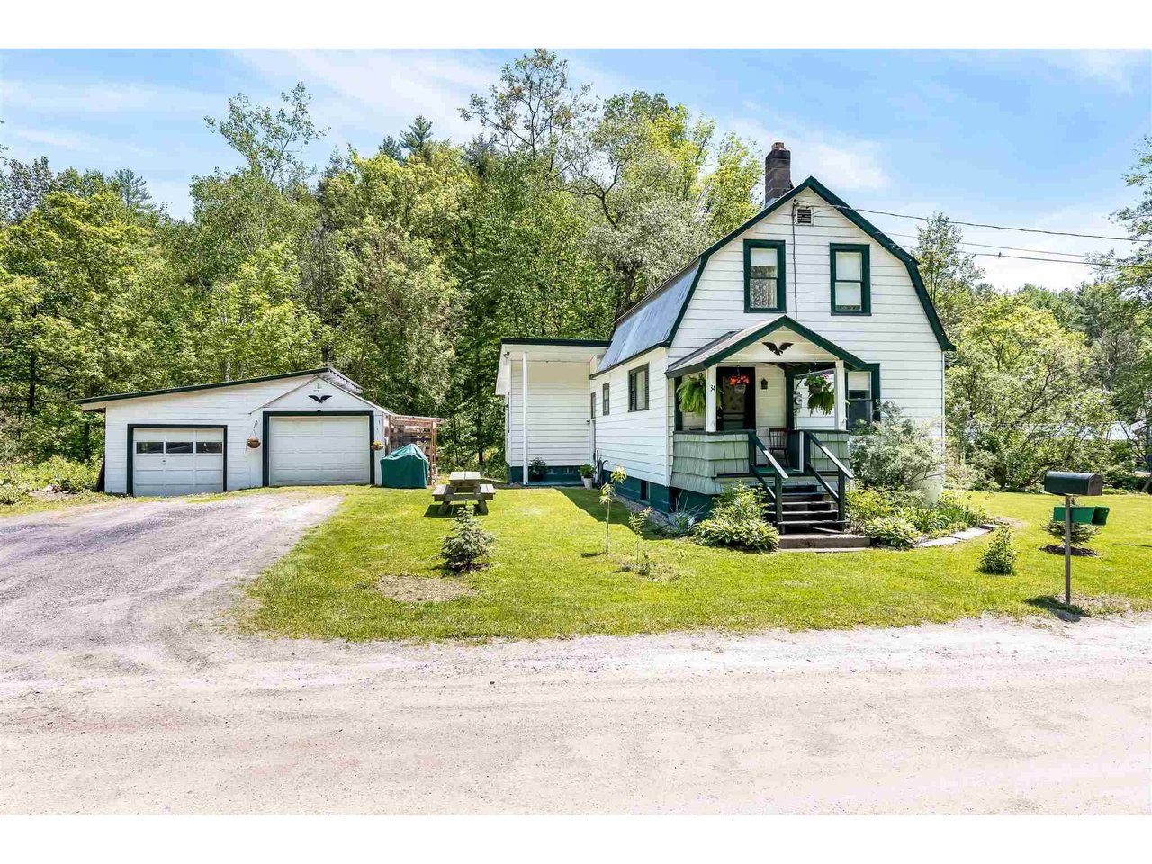 34 Lower Sunny Brook Road