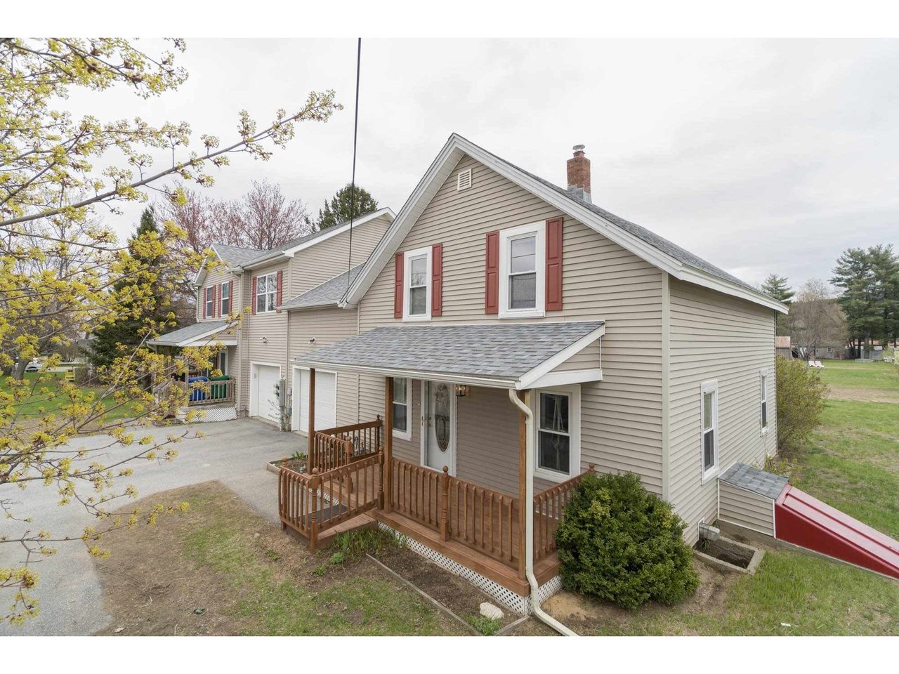 34 Middle Road