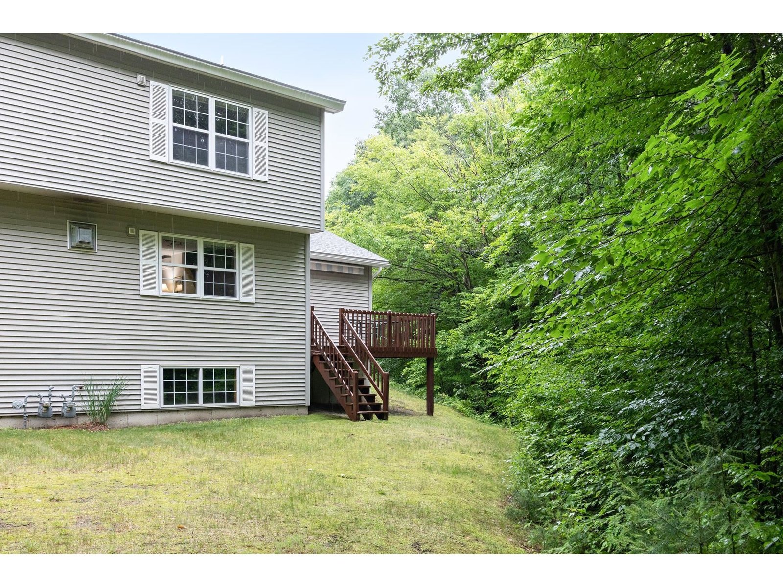 34 Pointe Drive