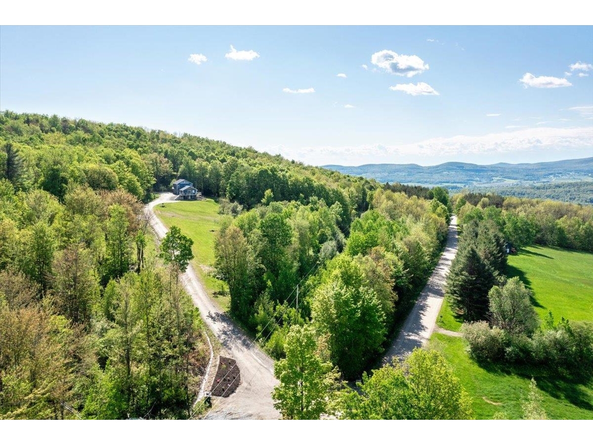 342 McAllister Road, Richford