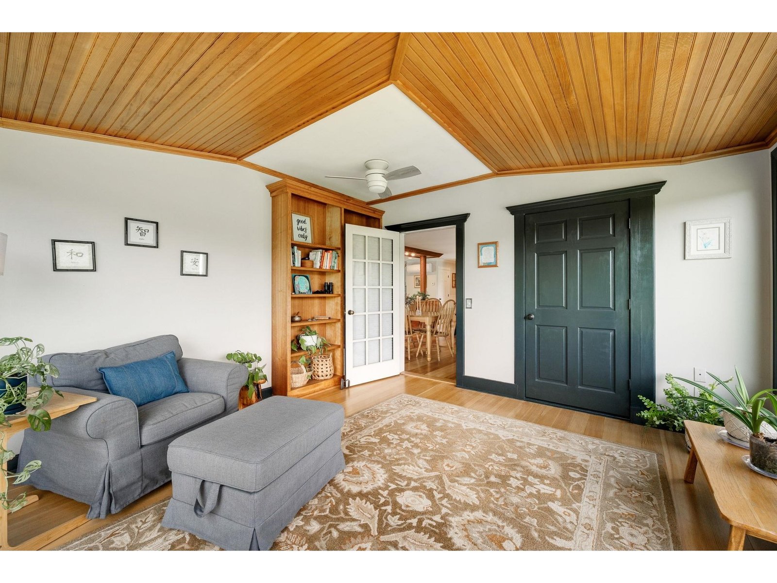 3421 Lake Road