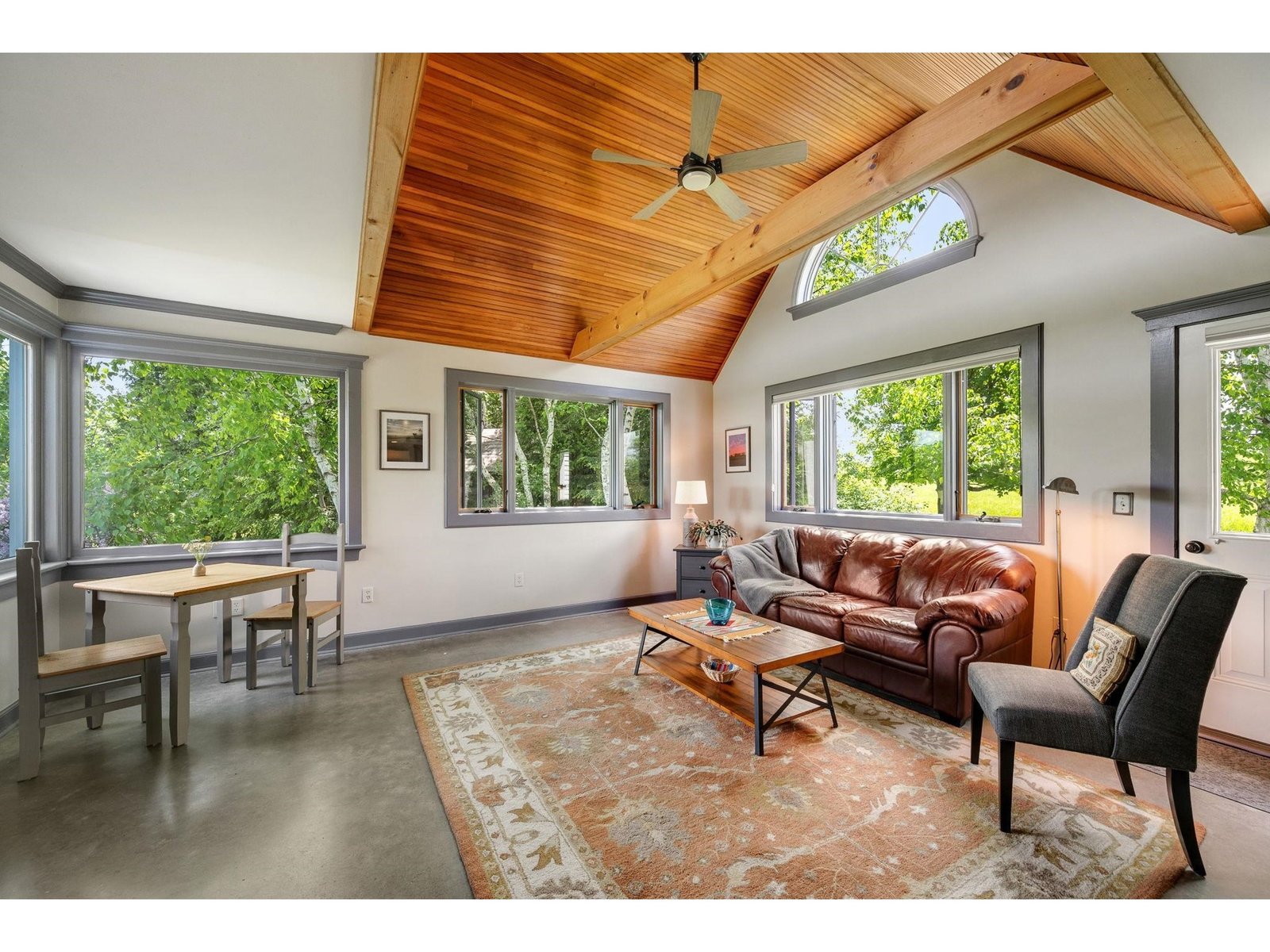 3421 Lake Road