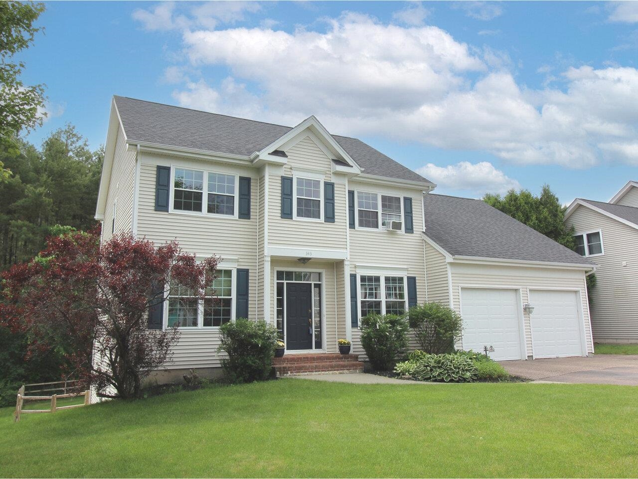343 Cobblestone Circle