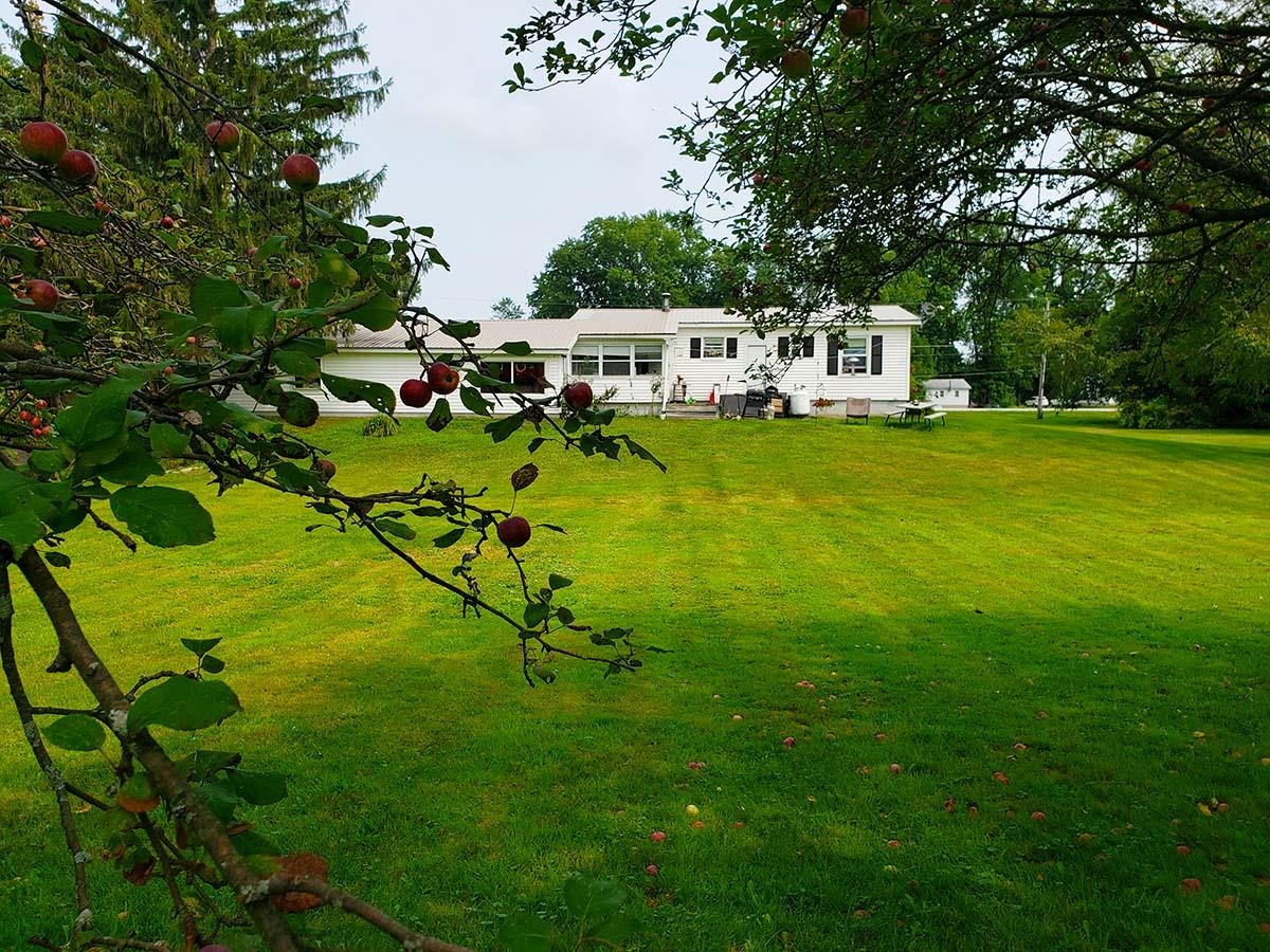 343 N River Road