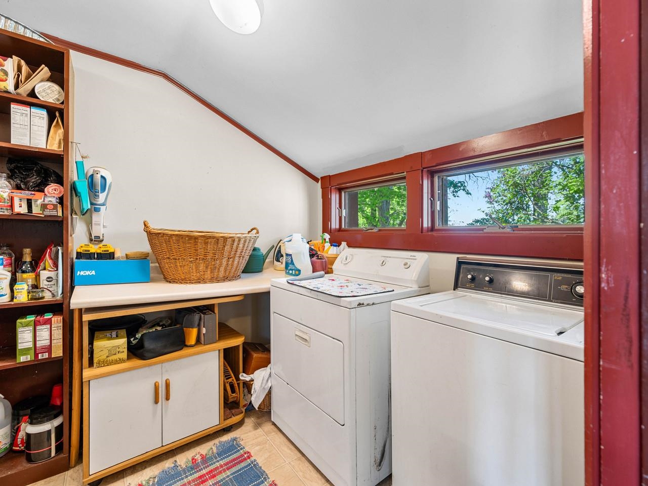 343 Sierra Lavin Road