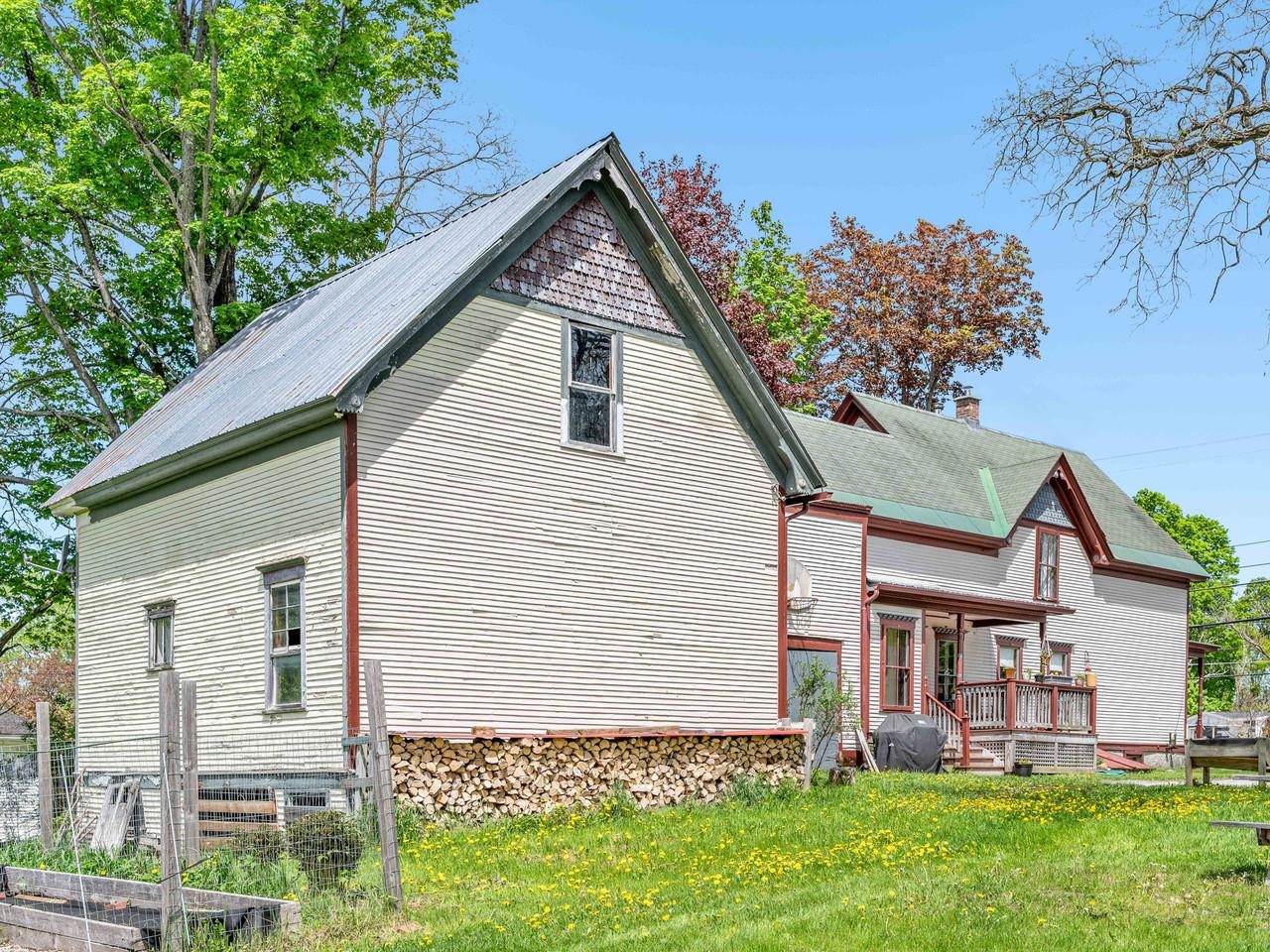 343 Sierra Lavin Road