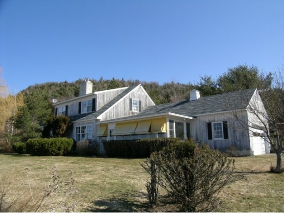 343 White Birch Ln