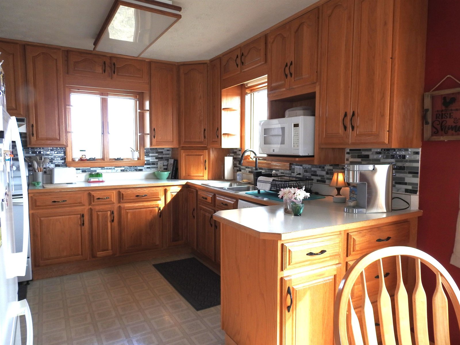 Looking at kitchen from Dining area