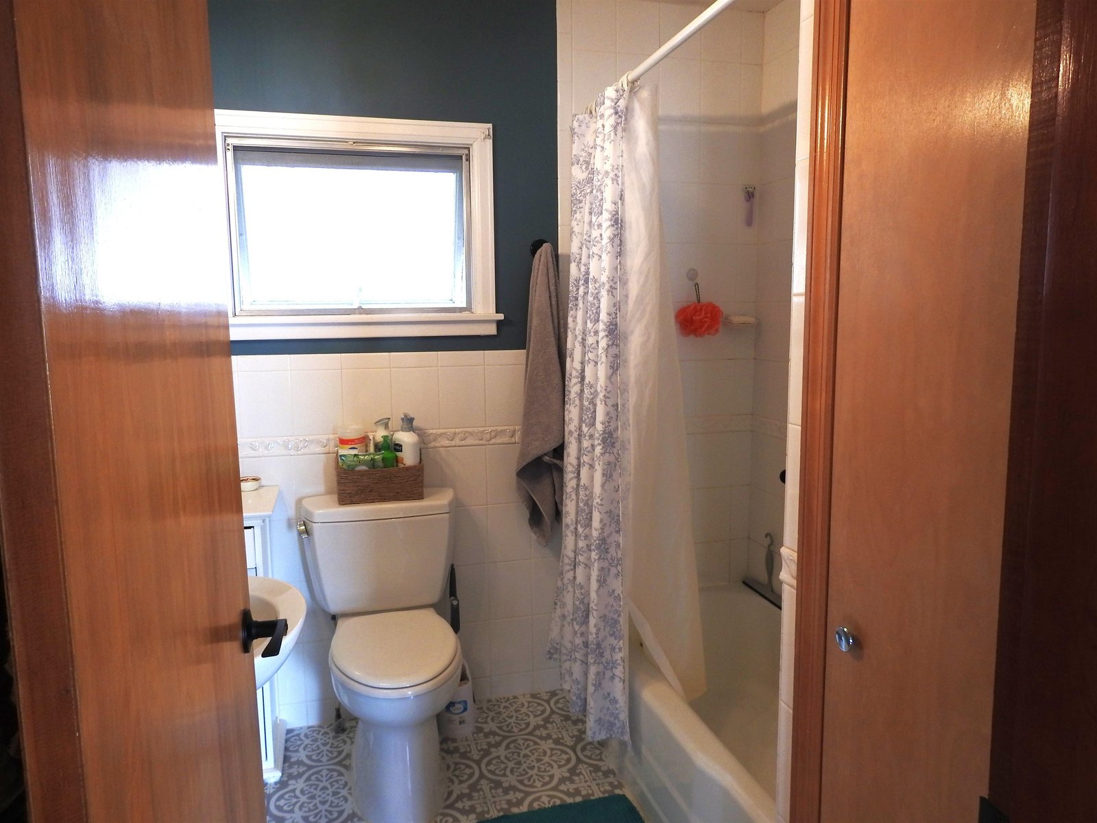 Bathroom with tub/shower combo