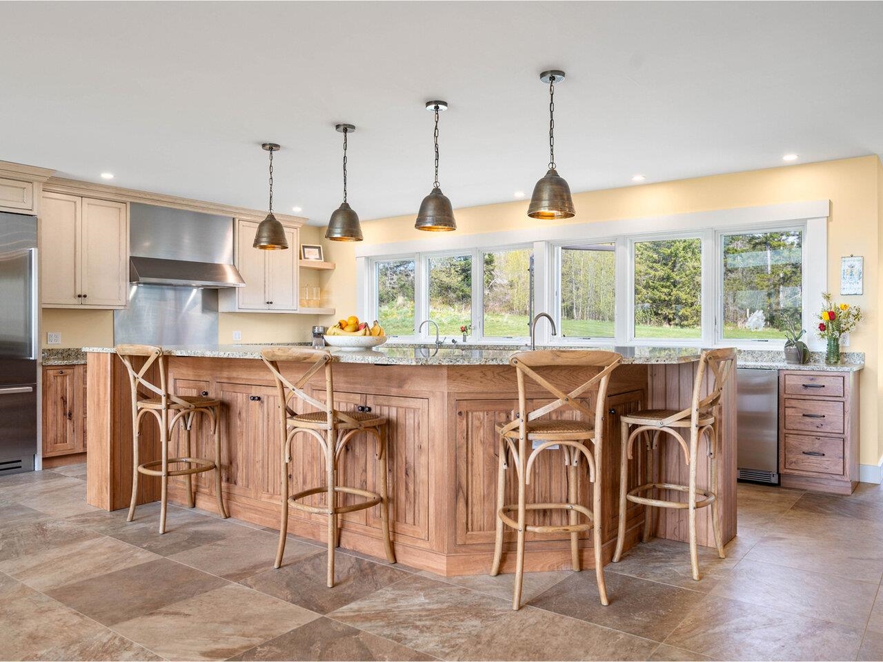 Gorgeous chef’s kitchen design