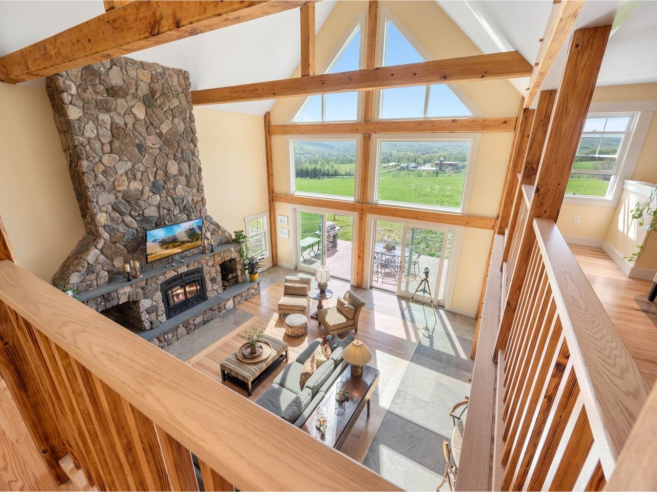 Stunning vaulted ceiling