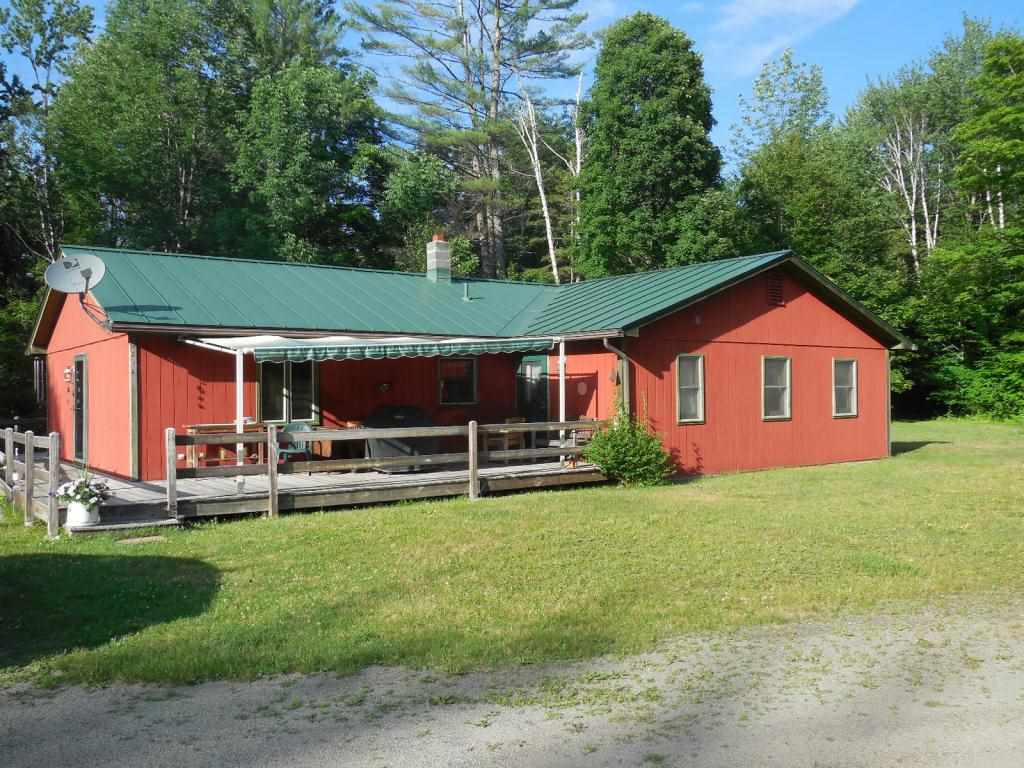 345 Rathburn Road