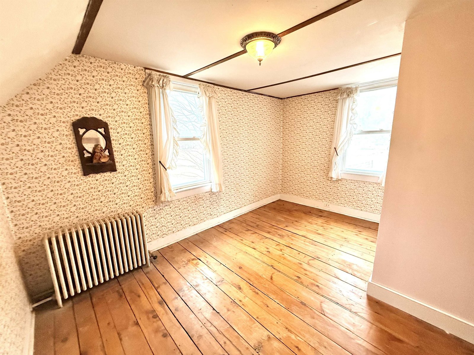 Upper Level Bedroom 2