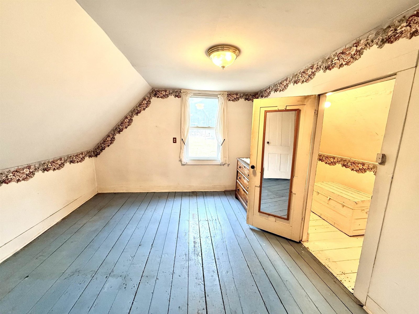 Upper Level Bedroom 3