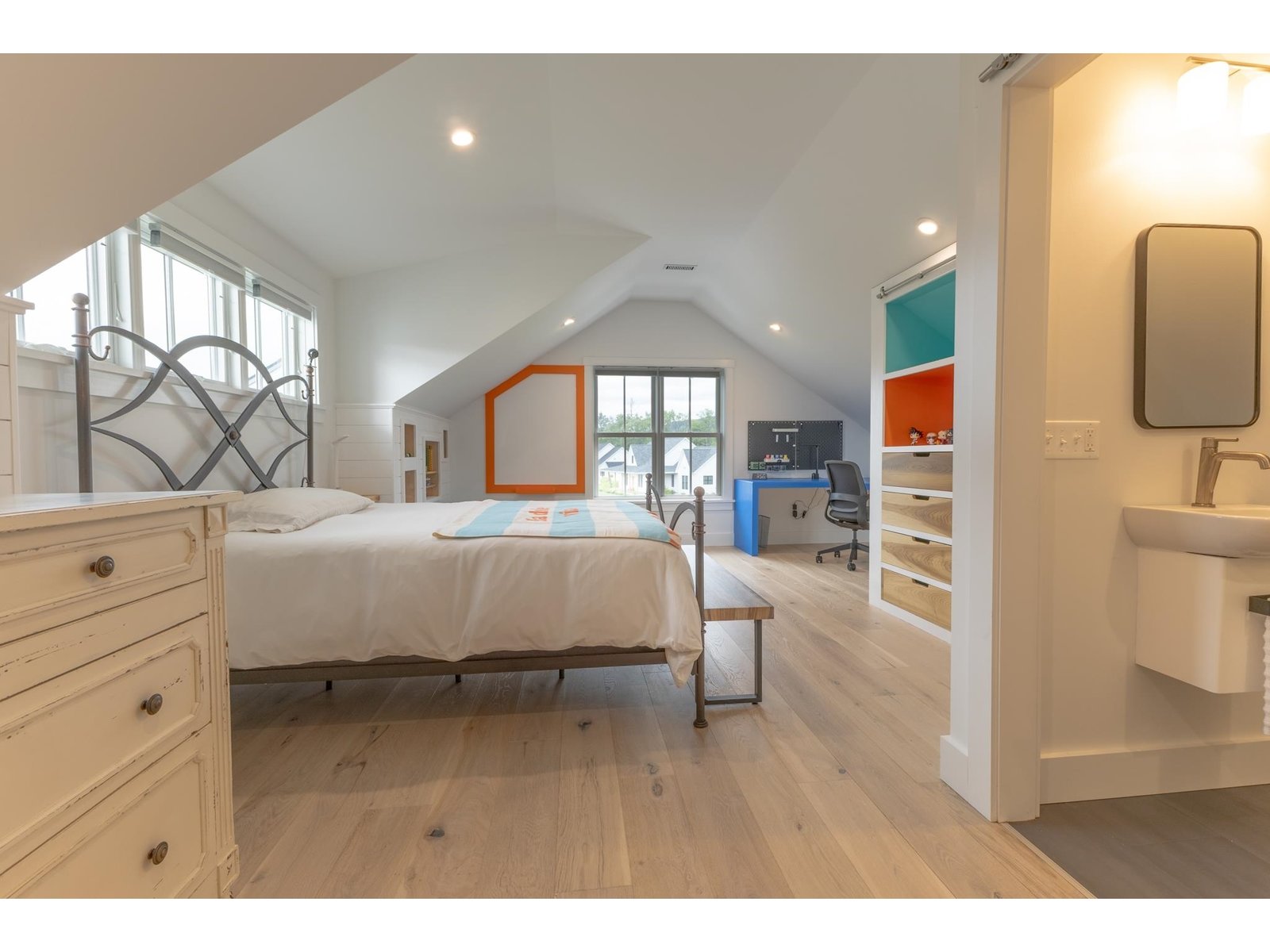 346 Elizabeths Lane, Unit 13