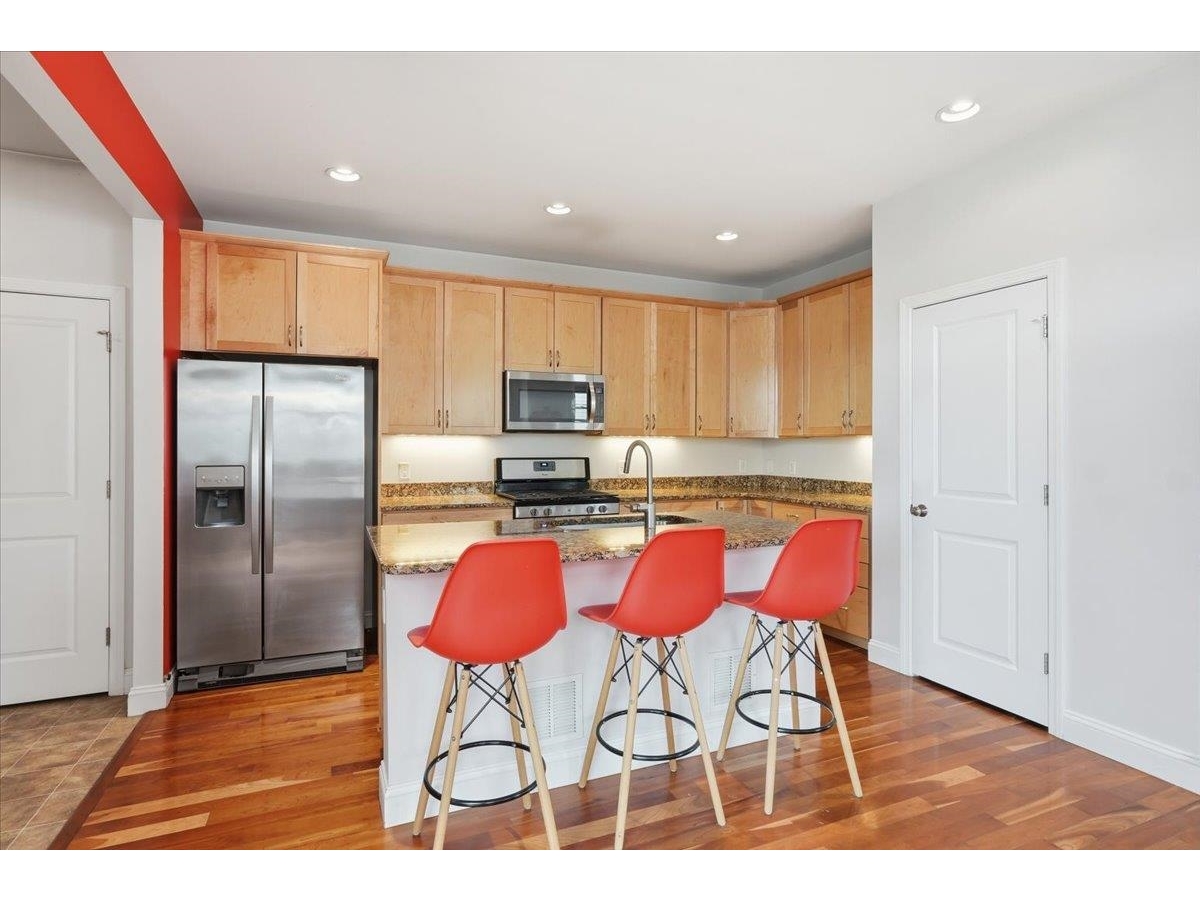 346 Zephyr Road