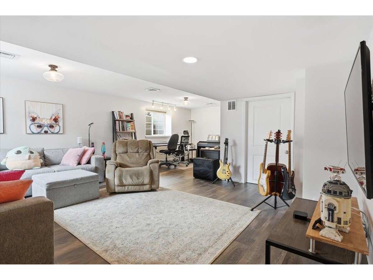 346 Zephyr Road