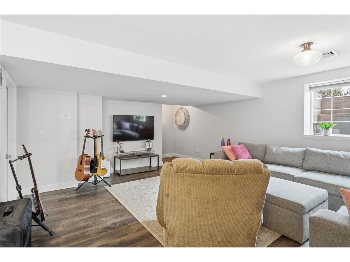 346 Zephyr Road