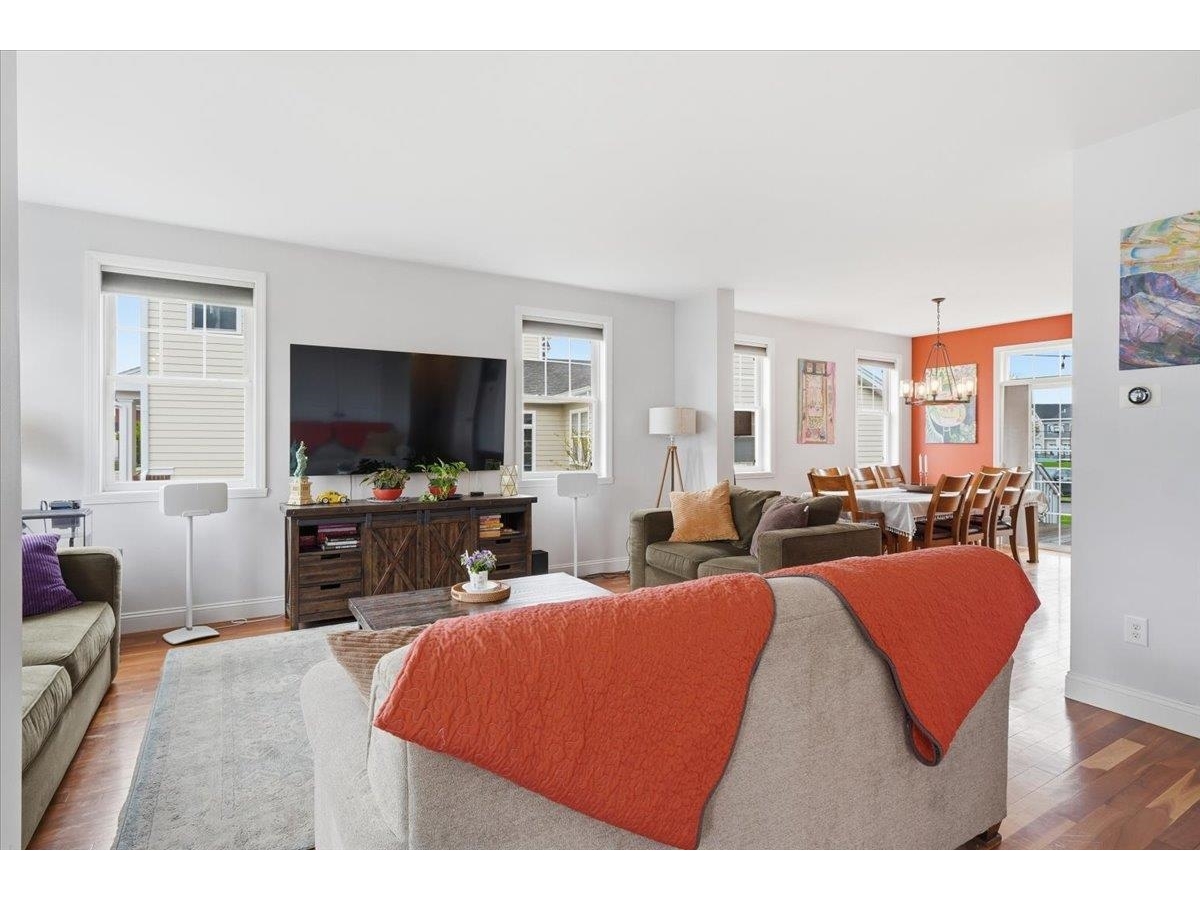 346 Zephyr Road
